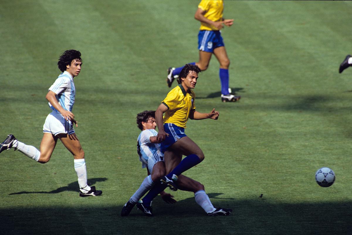 Pourquoi les joueurs brésiliens ont-ils avec des surnoms ?