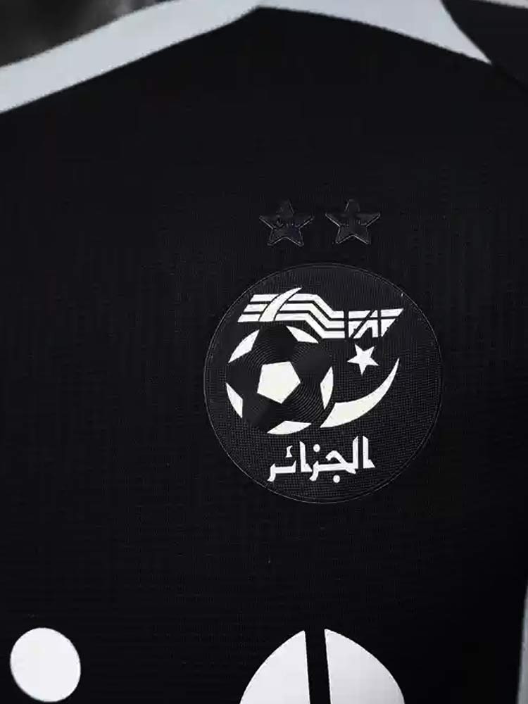 Logo noir de l'Algérie au football