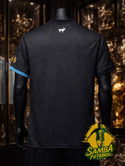 Maillot Argentine Pulga noir 2026 dos – design sobre avec détail emblème supérieur