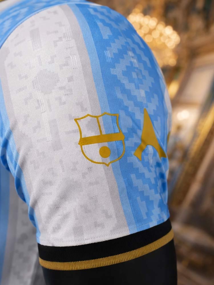 Manche maillot Argentine Pulga blanc 2026 – symboles clubs carrière Messi Barça PSG Miami