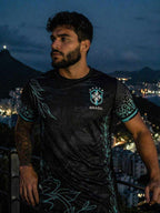 Maillot noir et bleu glacée du Brésil, modèle Black Panther