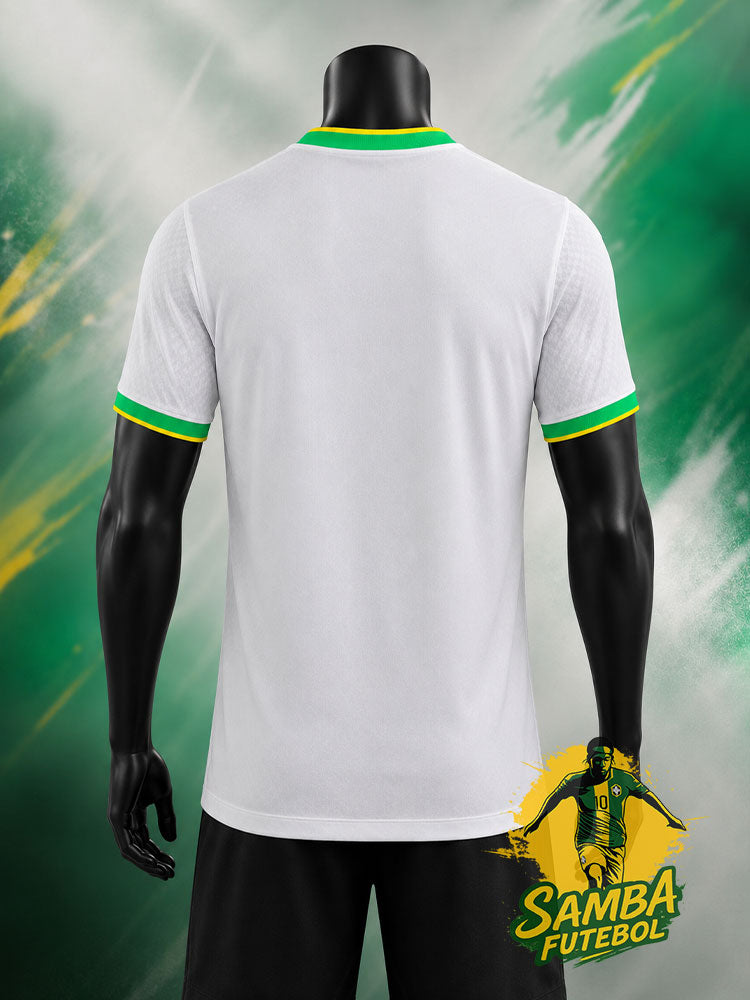 Maillot Brésil blanc, vue de dos uni avec col et poignets vert et jaune