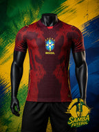 Maillot Brésil Vermelho 2026 vue de face – rouge bordeaux profond, écusson CBF et texture striée – Samba Futebol