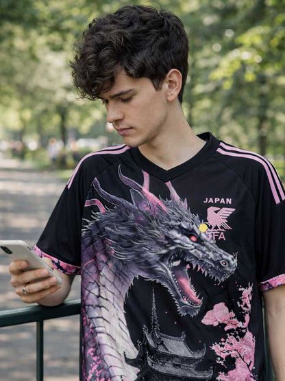 Maillot du Japon noir avec un dragon rose