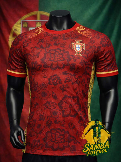 Maillot Portugal Fleurs 2026 face – rouge floral premium avec détails dorés et écusson Portugal